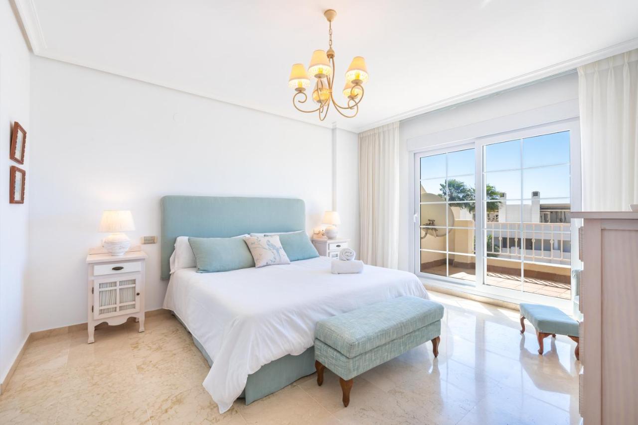 Spectacular Penthouse Puente Appartement *